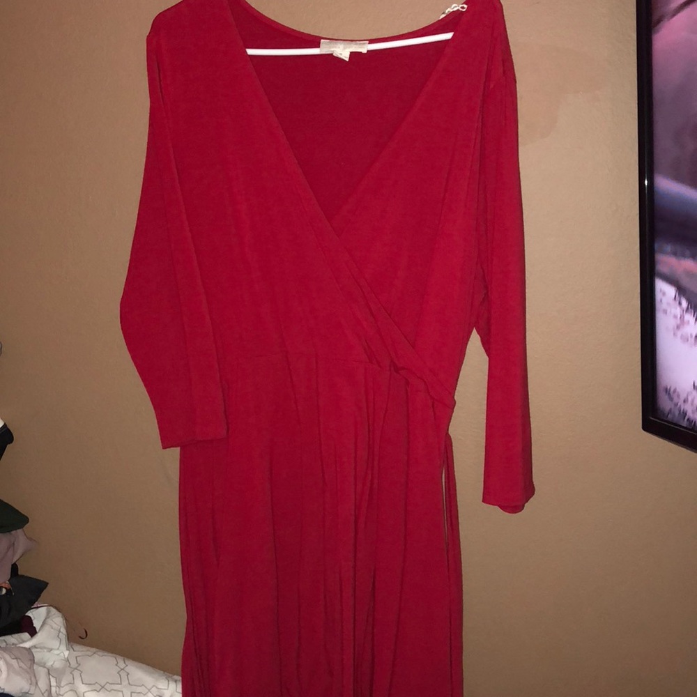 Red short dress
